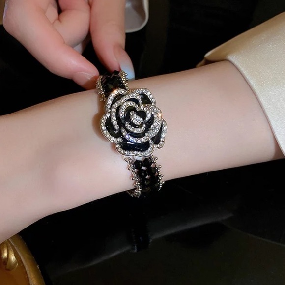 🌟 Gorgeous Black Rhinestone Two Tone Camellia Bracelet - Picture 4 of 5